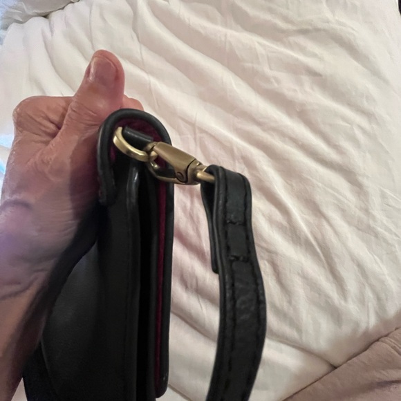 Ladies DDP leather shoulder bag with strap black and pink - Picture 13 of 15